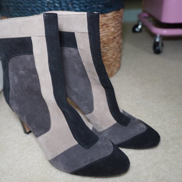 Cavallini Womens Color Block Heeled Suede Ankle Boots Size Eur 38 US 7.5 - Picture 2 of 9